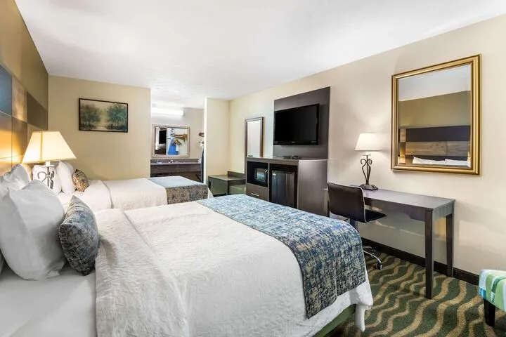 Room 4 of 23