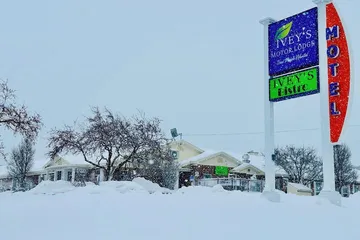 Iveys Motor Lodge Houlton
