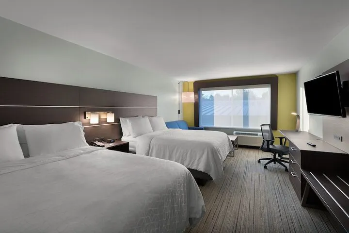 Room 4 of 47