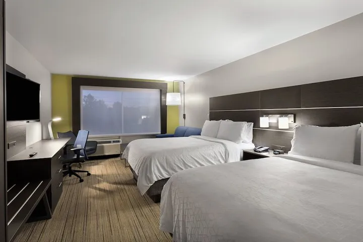 Room 5 of 47