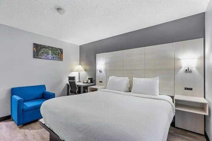 Room 5 of 26