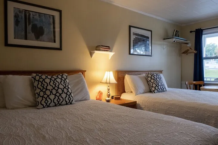 Room 5 of 44