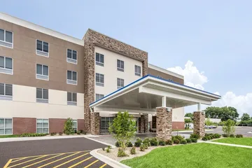 Holiday Inn Express & Suites Ottawa by IHG