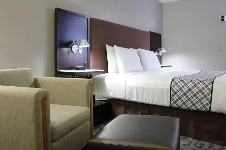 Room 3 of 35