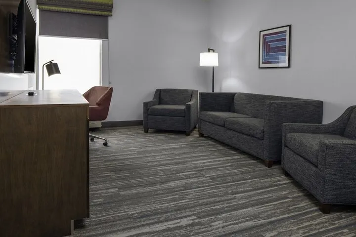 Room 4 of 21