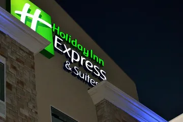 Holiday Inn Express Hotel & Suites St. Joseph by IHG