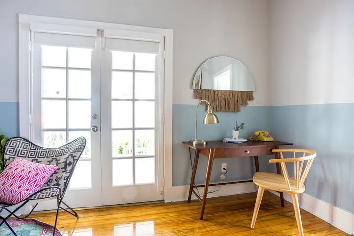 Room 5 of 72