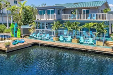 Latitude 26 Waterfront Boutique Resort - Bonita Springs