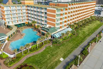 Holiday Inn & Suites Virginia Beach North Beach by IHG