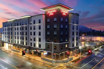 Hampton Inn Riverside Downtown