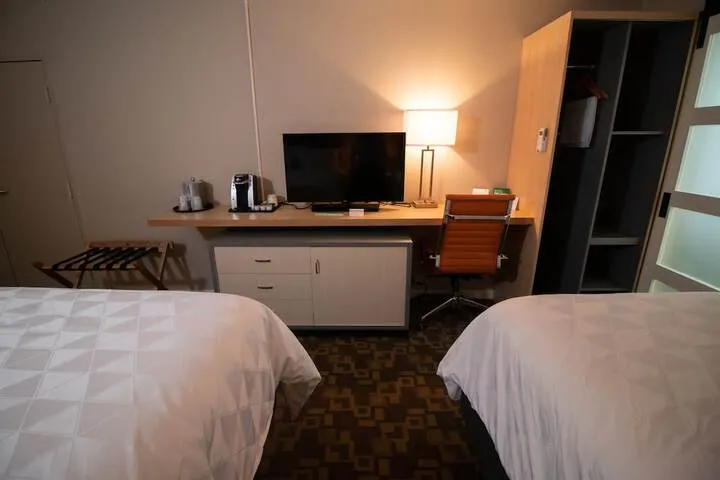 Room 5 of 58
