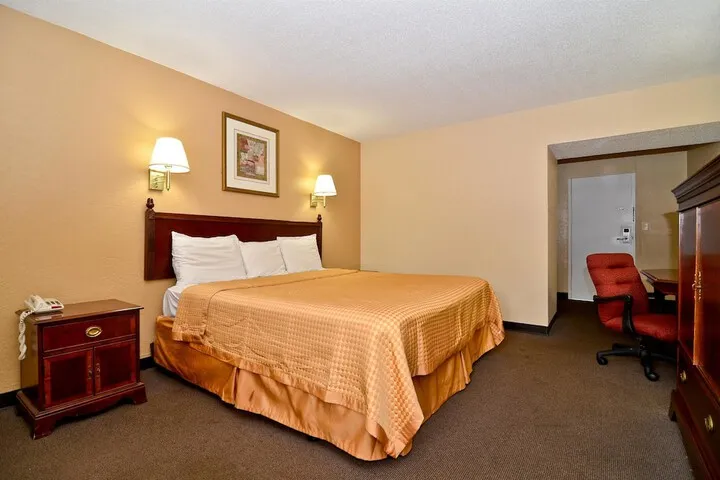 Room 5 of 37