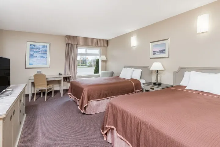 Room 3 of 17