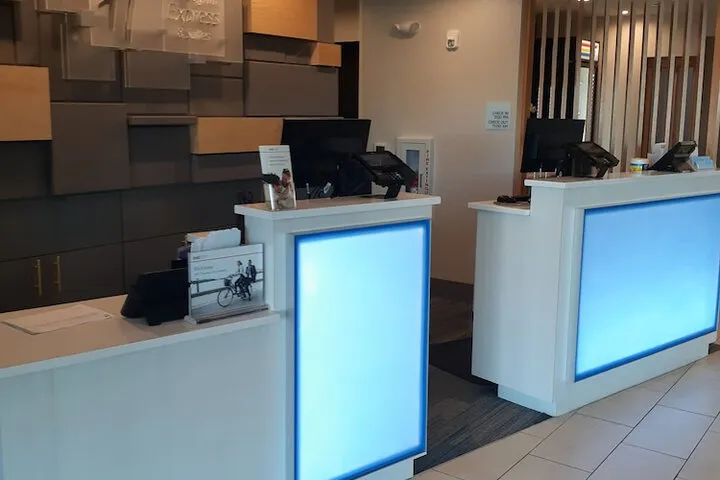 Concierge desk