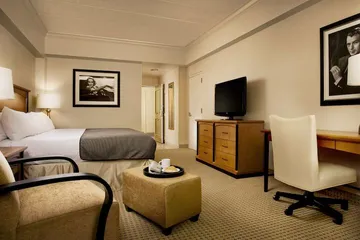 Hollywood Casino & Hotel