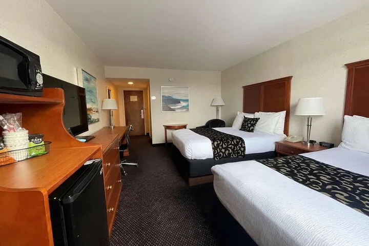 Room 5 of 28