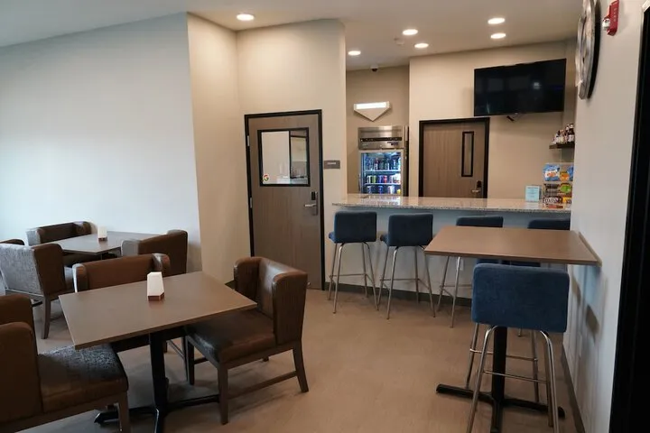 Lobby lounge