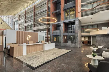 Holiday Inn Oakville Centre by IHG