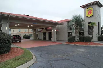 Super 8 by Wyndham Savannah