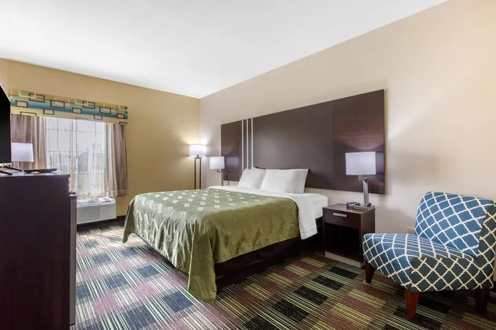 Room 5 of 34