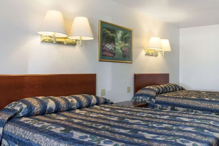 Room 5 of 23