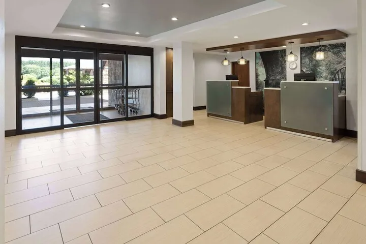 Hotel Interior 4 of 44