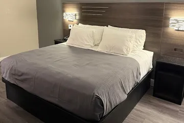 Lx Hotel SureStay Collection by Best Western