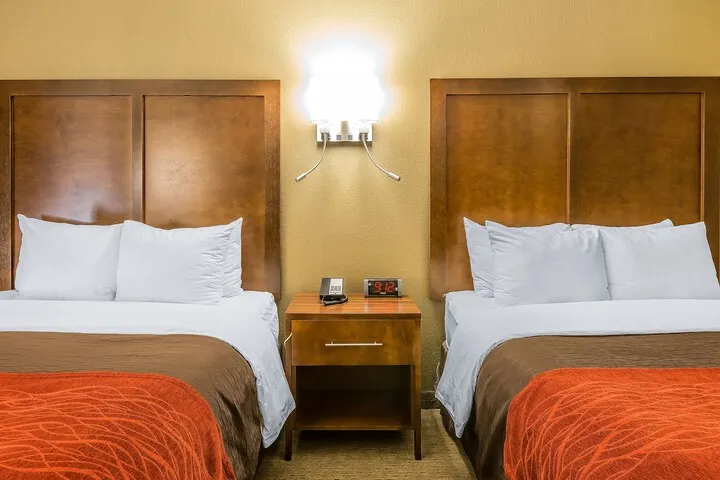 Room 5 of 28