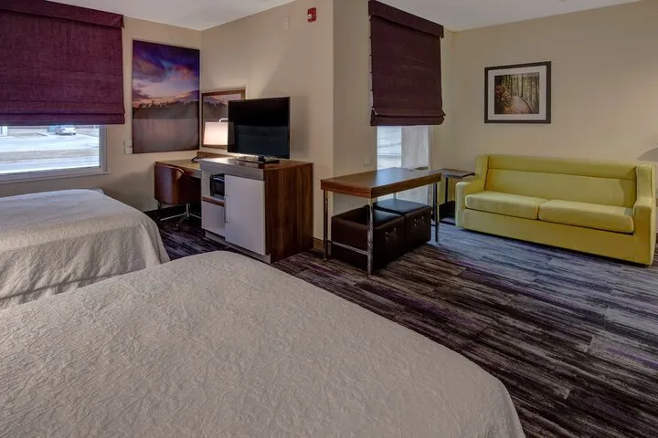 Room 2 of 18