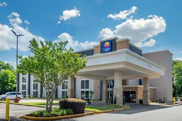 Spark by Hilton Atlanta Airport South College Park