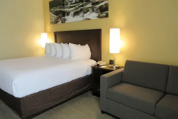 Clarion Pointe Cherokee