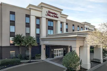 Hampton Inn & Suites Clinton - I-26