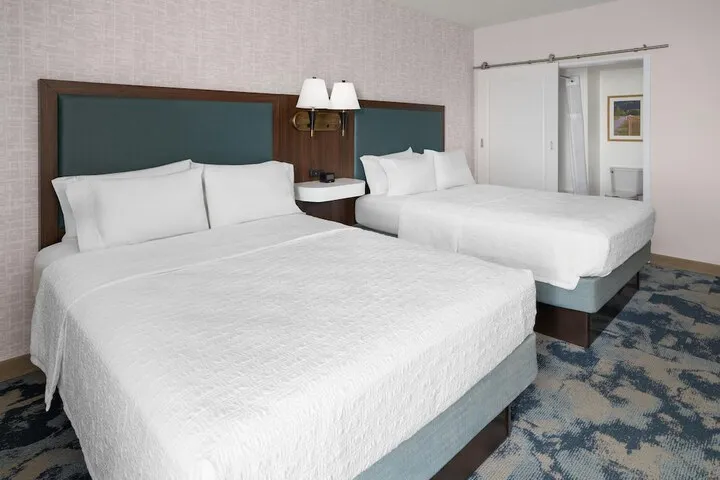 Room 4 of 26