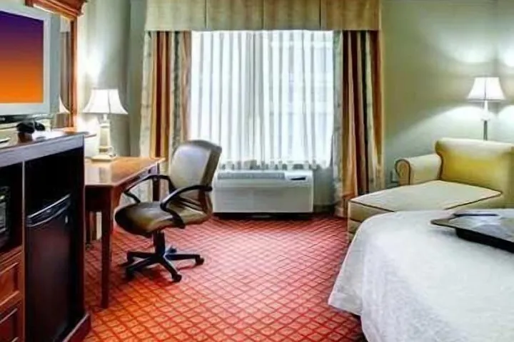 Room 3 of 49