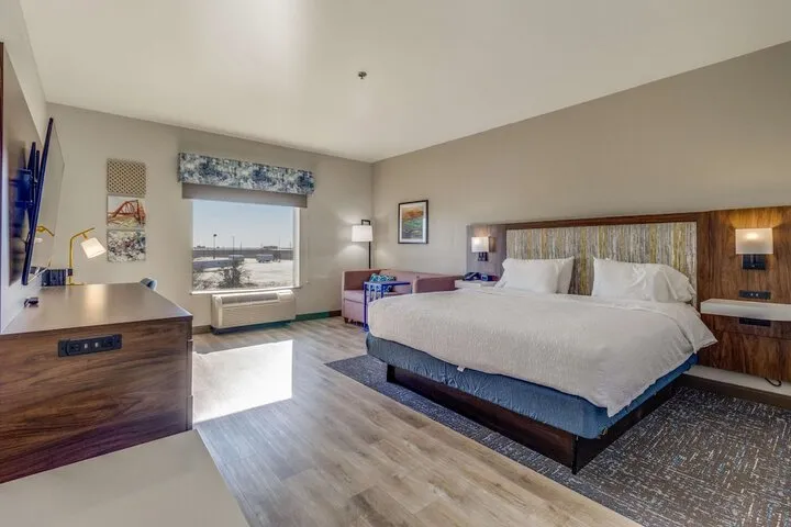 Room 2 of 9