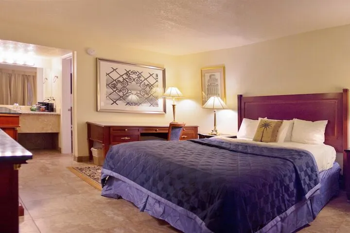 Room 4 of 47