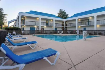 Studio 6 Suites Jacksonville NC