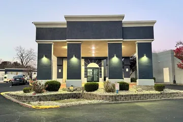 Quality Inn & Suites Cincinnati Uptown Norwood