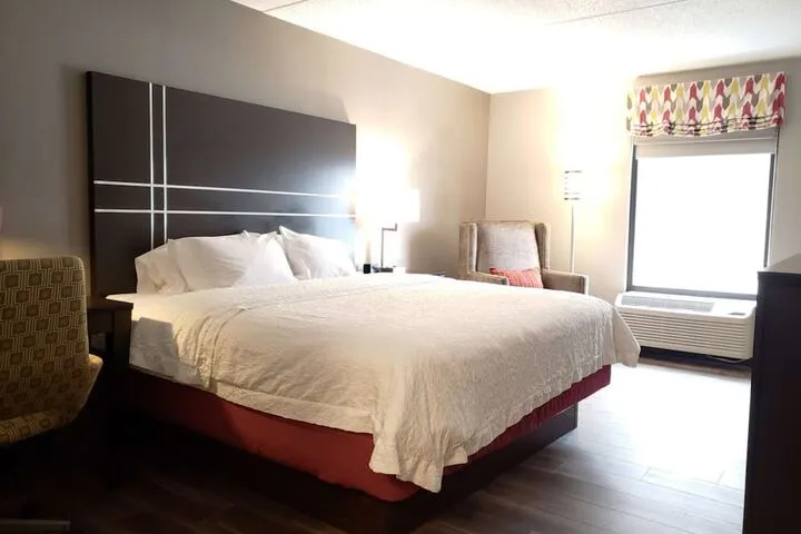 Room 3 of 26