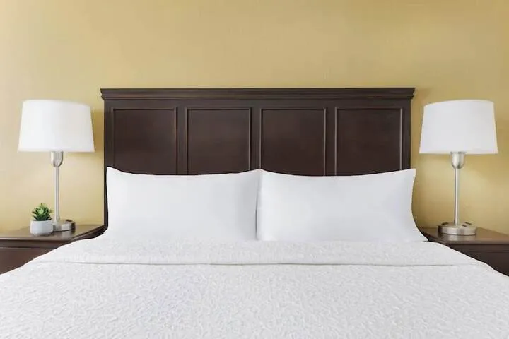 Room 2 of 18