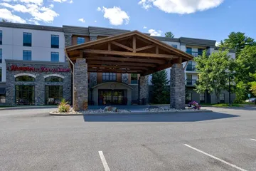 Hampton Inn & Suites Lake George