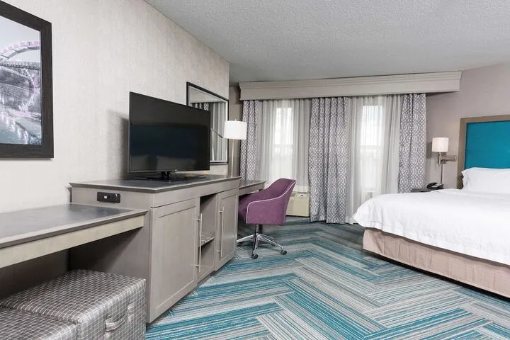 Room 5 of 43