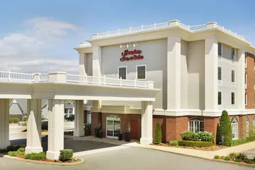 Hampton Inn & Suites Newport / Middletown