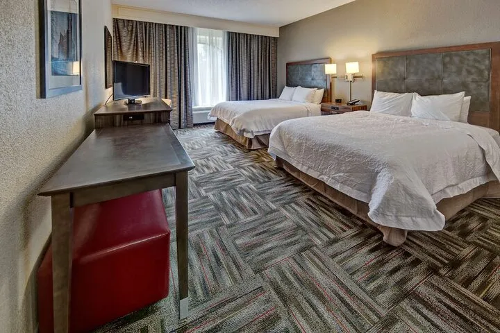 Room 5 of 25