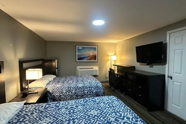 Room 5 of 48