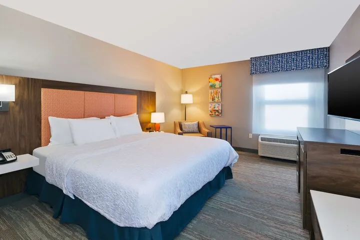 Room 4 of 24