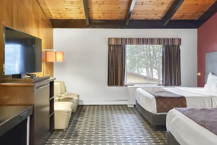 Room 3 of 26