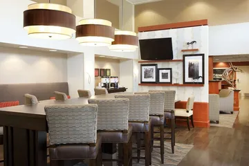 Hampton Inn & Suites Pittsburgh-Meadow Lands