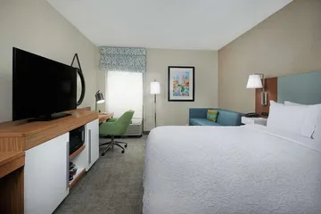 Hampton Inn Louisville I-65 at Brooks Rd.
