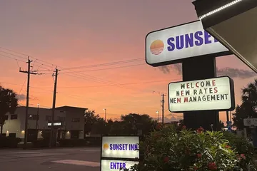 Sunset Inn